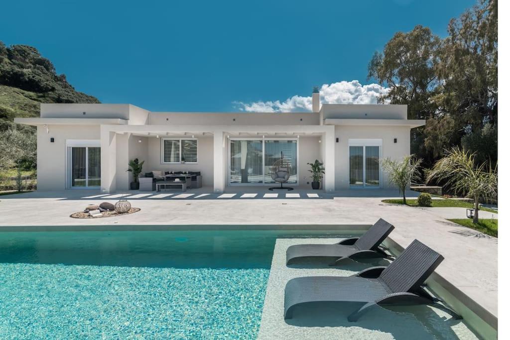 Melissia Luxury Villa Kalamákion Exteriér fotografie